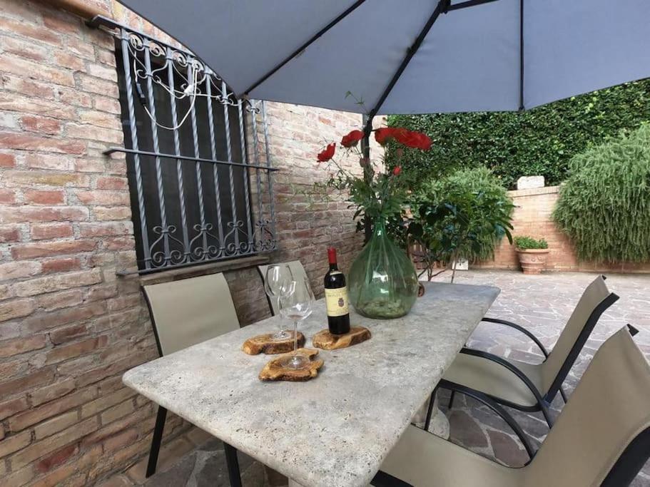 הוילה Casa Lazzaro Al Centro Di סיינה מראה חיצוני תמונה